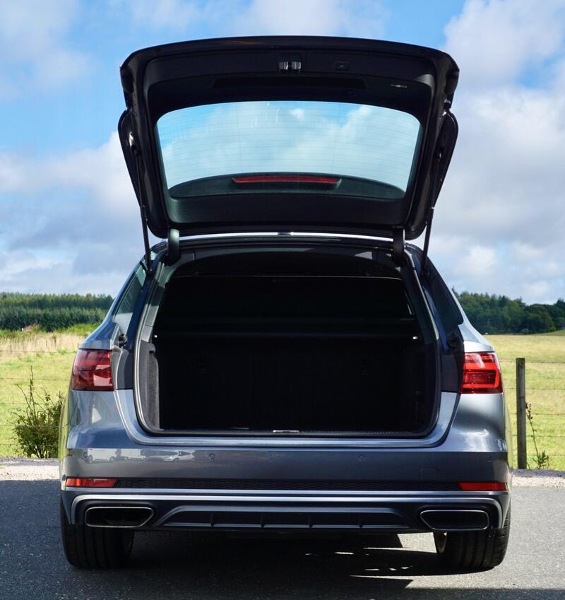 AUDI A4 AVANT