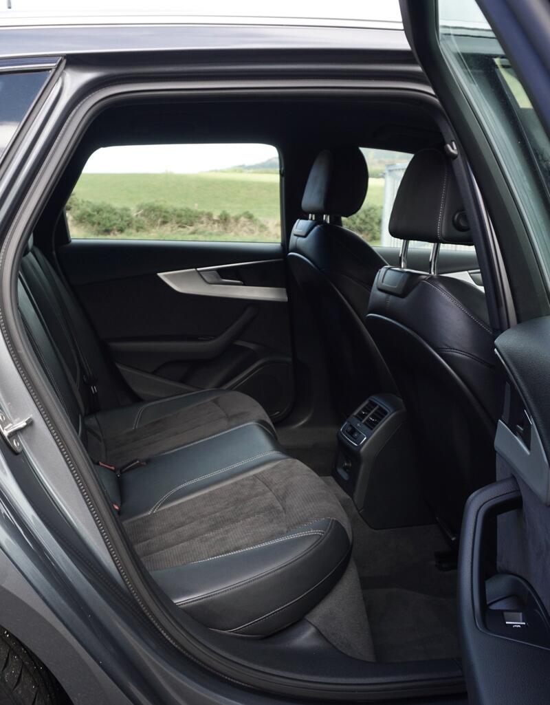 AUDI A4 AVANT