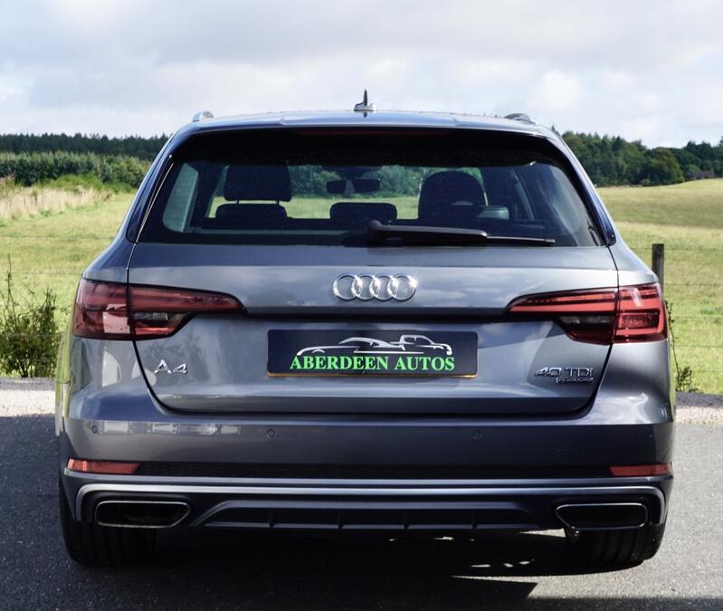 AUDI A4 AVANT
