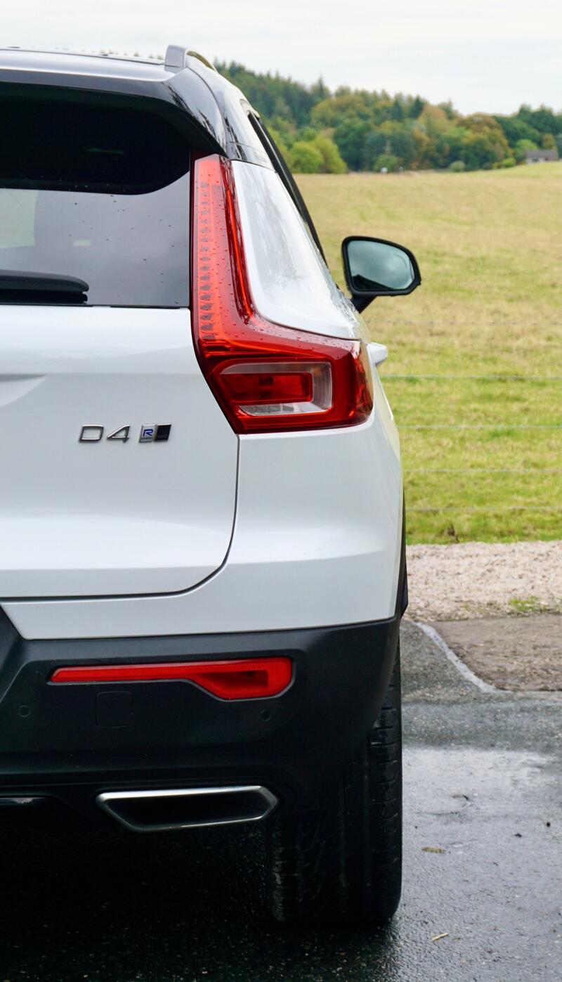VOLVO XC40