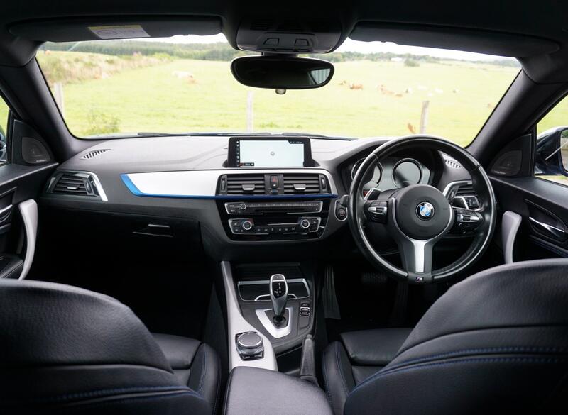 BMW 1 SERIES