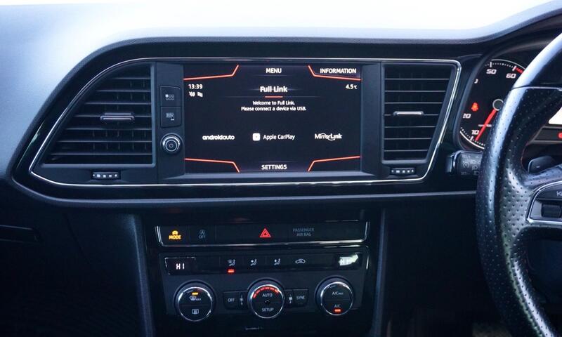 SEAT LEON