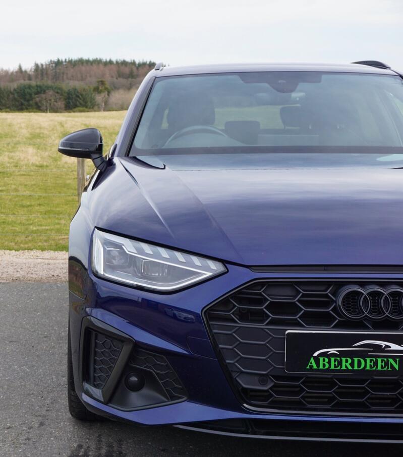 AUDI A4 AVANT