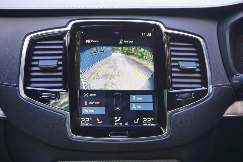 VOLVO XC90