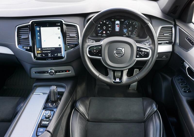 VOLVO XC90