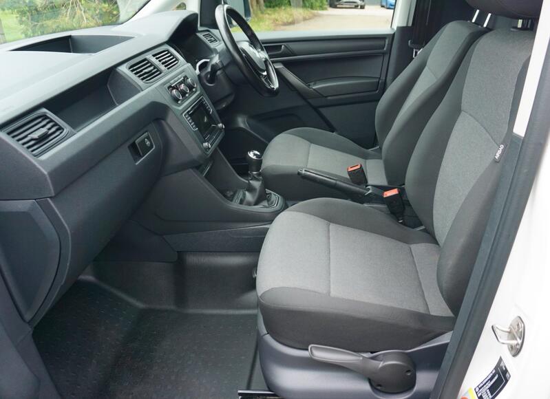 VOLKSWAGEN CADDY