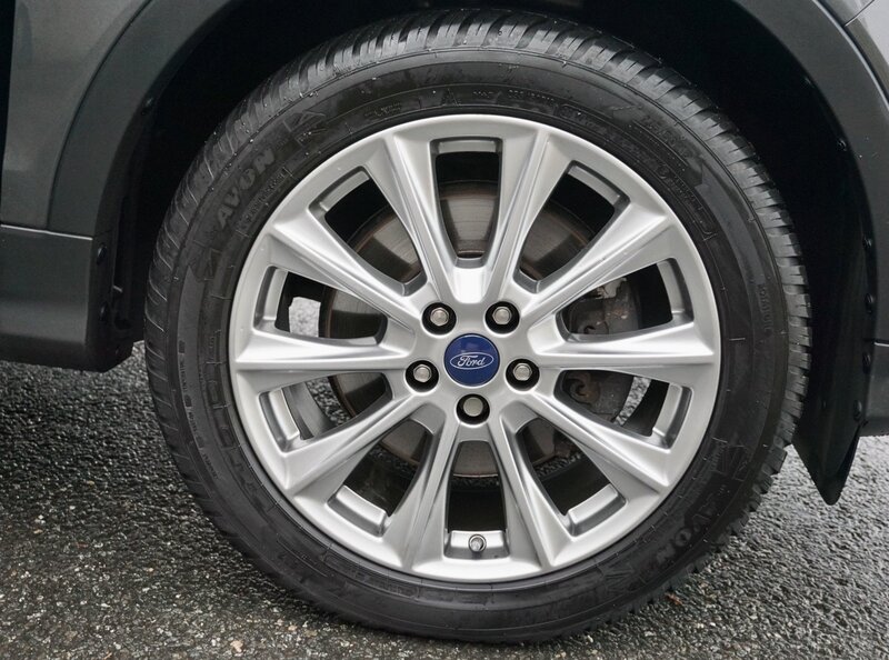 FORD KUGA