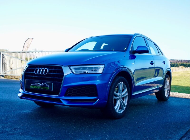 AUDI Q3