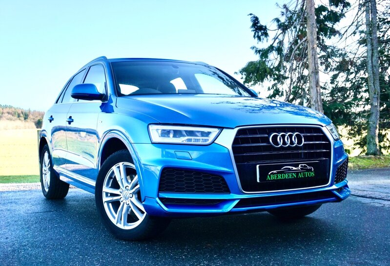 AUDI Q3