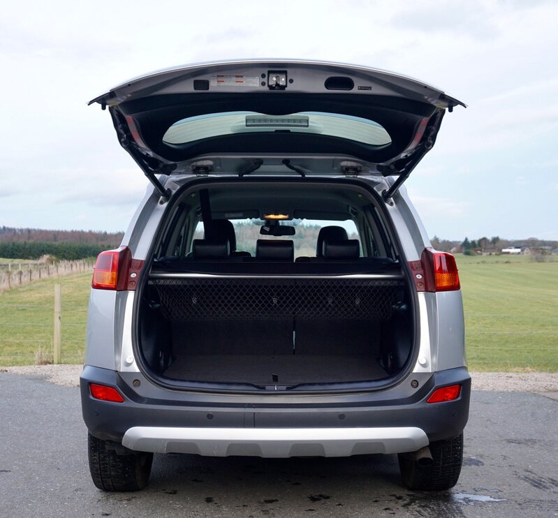 TOYOTA RAV4