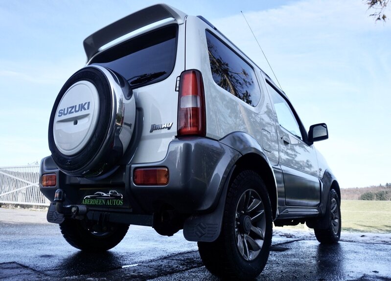 SUZUKI JIMNY