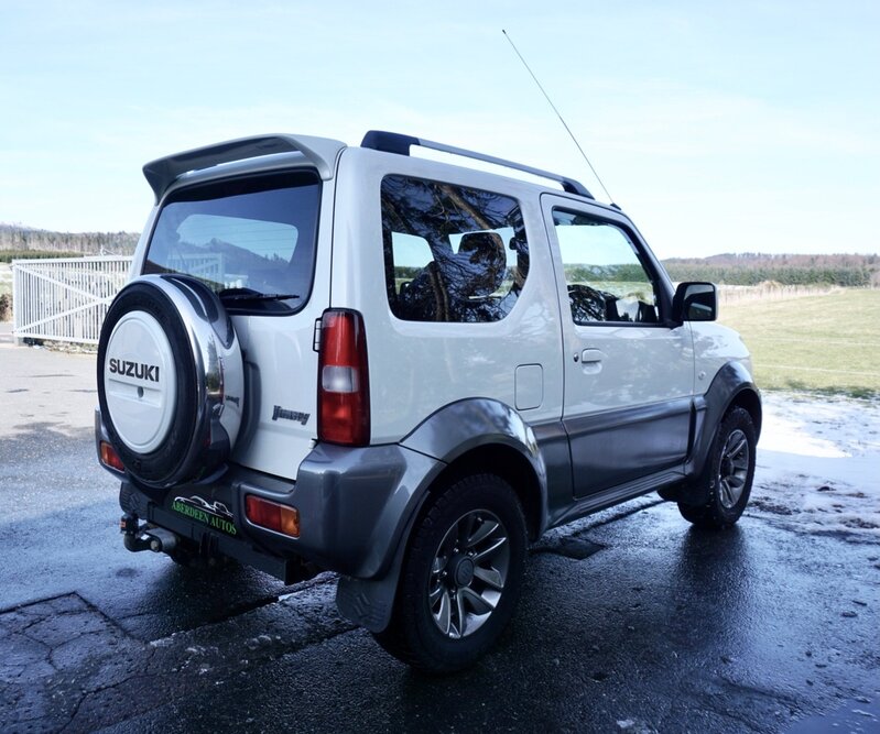 SUZUKI JIMNY